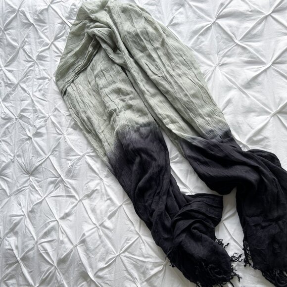 Express Ombre Fringe Scarf Black Gray Crinkled Y2K Vintage 2000s - Picture 1 of 7